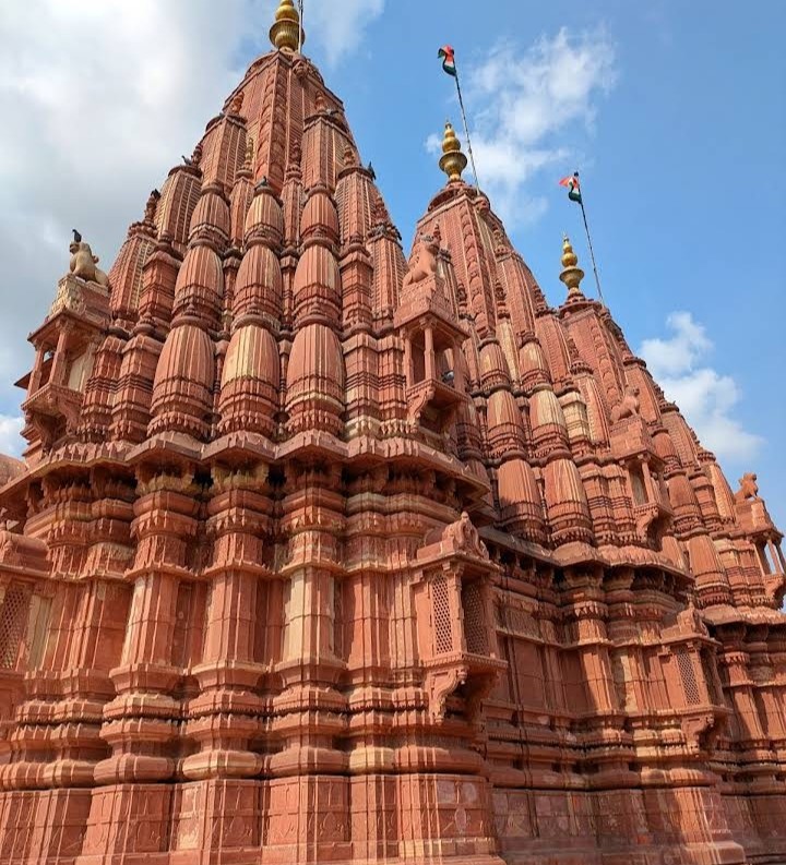 Shri Digambar Jain Atishay Kshetra, Shri Mahavir Ji - Shri Digambar Jain Atishay Kshetra, Shri Mahavir Ji, Sajan Market, Shrimahavirji Rd, near jain Temple, Banwaripur, Rajasthan 322220, India