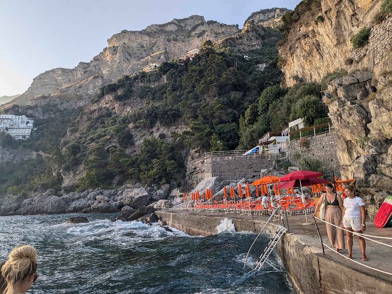 One Fire Beach Club - One Fire Beach Club, Via Gavitella, 1, 84010 Praiano SA, Italy