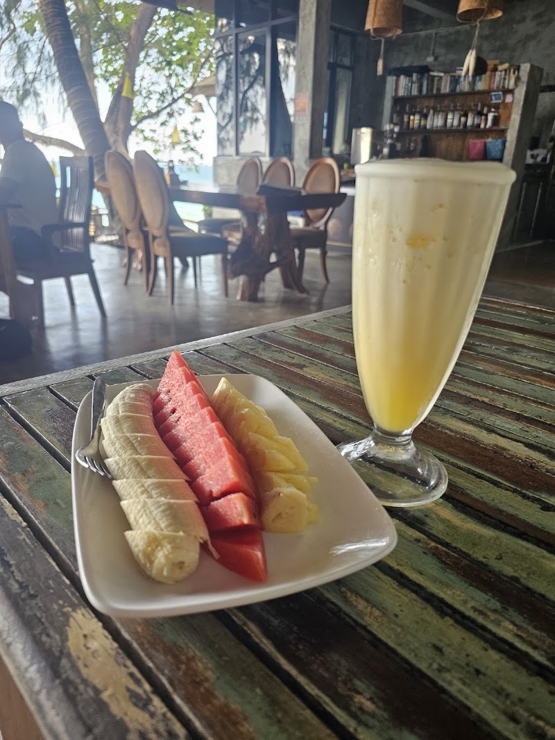 In Touch Restaurant - In Touch Restaurant, 3RRG+9V8, Ko Tao, Ko Pha-ngan District, Surat Thani 84280, Thailand