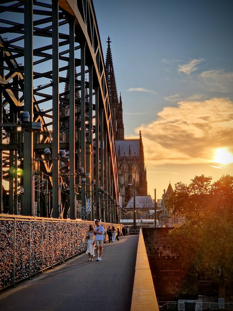 Hohenzollern Bridge - Hohenzollern Bridge, Hohenzollernbrücke, 50679 Köln, Germany