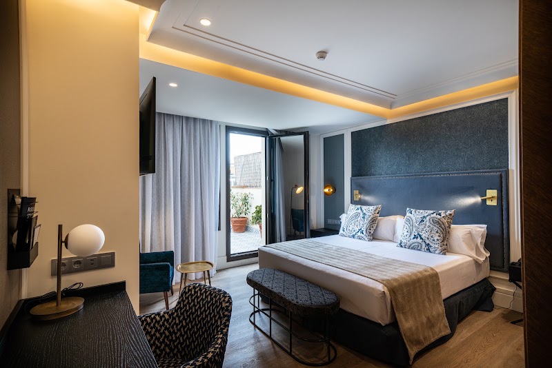Hotel Catalonia Plaza Catalunya - Hotel Catalonia Plaza Catalunya Carrer de Bergara, 11, Eixample, 08002 Barcelona, Spain