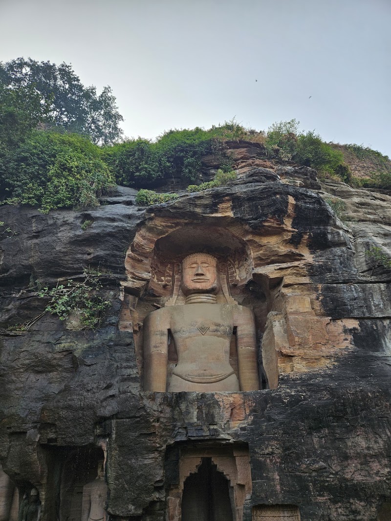 Sahasrabahu Twin Temples - Sahasrabahu Twin Temples Fort Campus, Near Post Office, 65FC+F46, Gwalior Fort, Gwalior, Madhya Pradesh 474008, India
