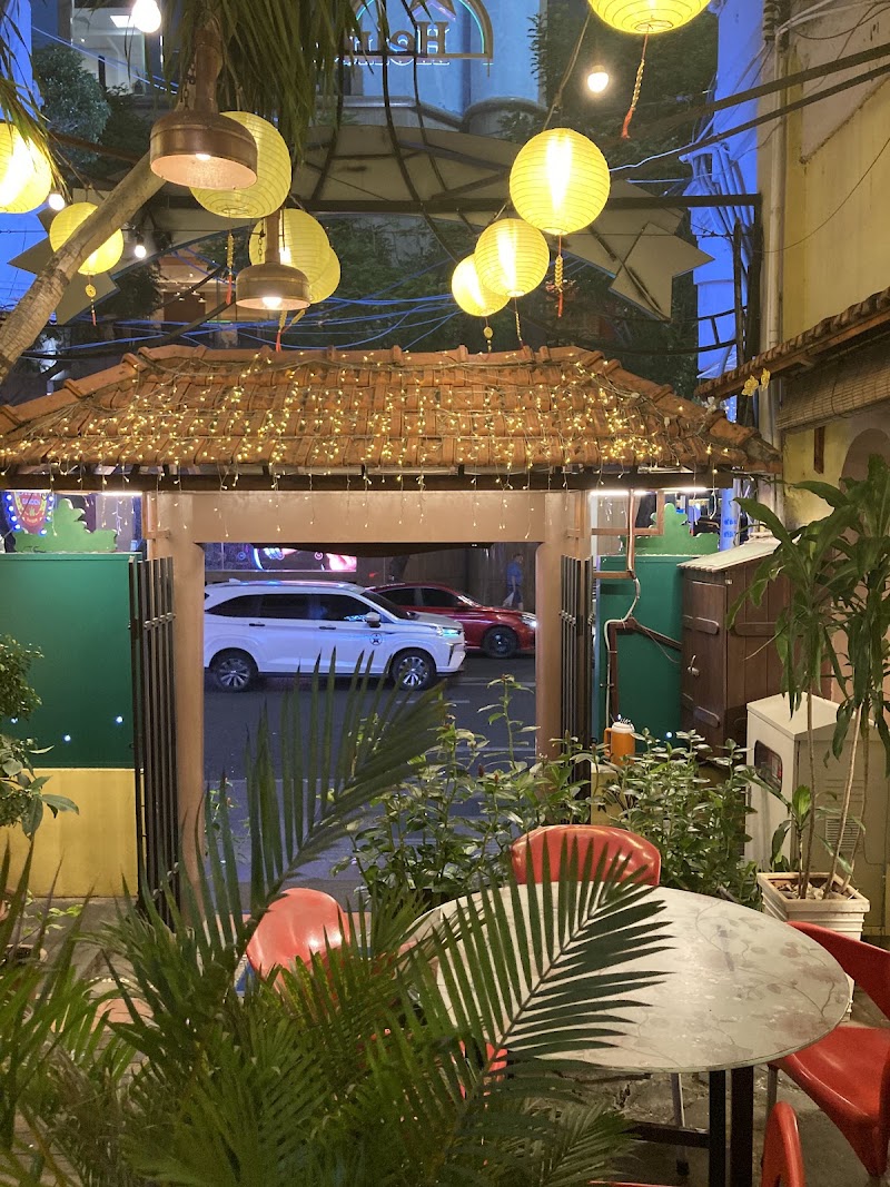 Bier Garden - Bier Garden, 125 Đồng Khởi, Sài Gòn, Hồ Chí Minh 70000, Vietnam
