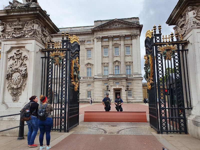 Buckingham Palace - Buckingham Palace London SW1A 1AA, UK