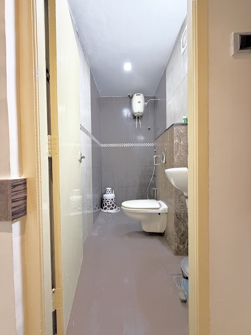 Malaysia Inn - Malaysia Inn 27, Gopalakrishna St, Pondy Bazaar, T. Nagar, Chennai, Tamil Nadu 600017, India