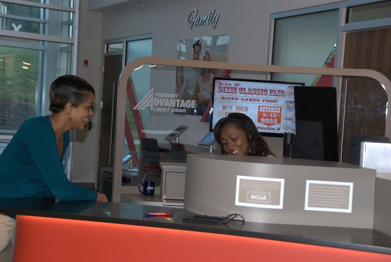 Piedmont Advantage Credit Union - Piedmont Advantage Credit Union, 3530 Advantage Way, Winston-Salem, NC 27103, USA