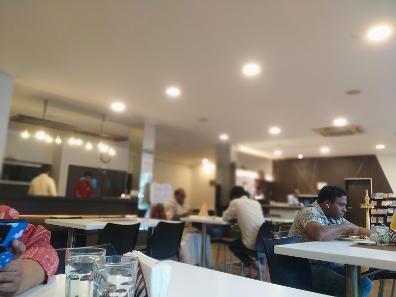 Surya Restaurant Aluva - Surya Restaurant Aluva Salem Kochi National Highway, Service Rd, Pulinchode Junction, Kunnathery Thikavu, Aluva, Kerala 683101, India