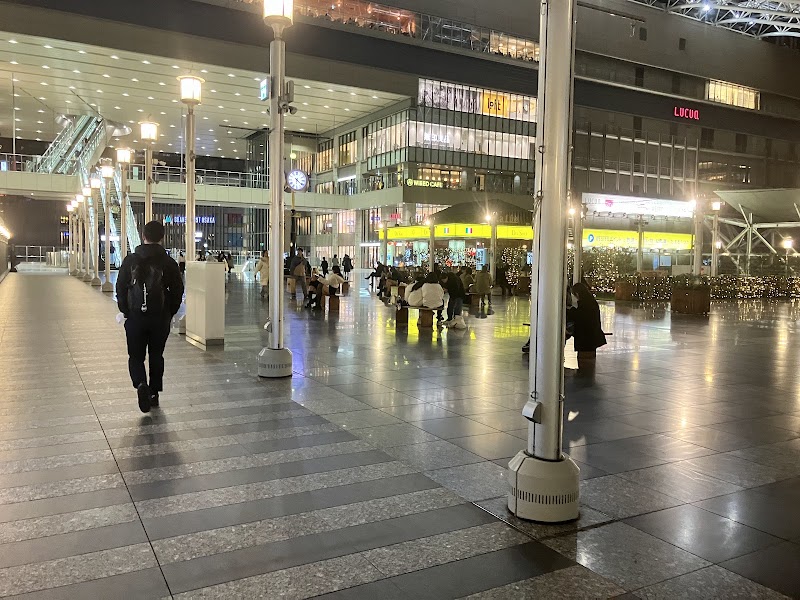梅田駅 - 梅田駅 3-chōme-1-1 Umeda, Kita Ward, Osaka, 530-0031, Japan