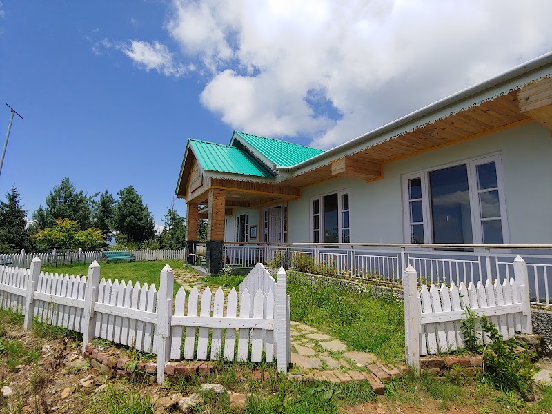Forest rest house Tanijubber