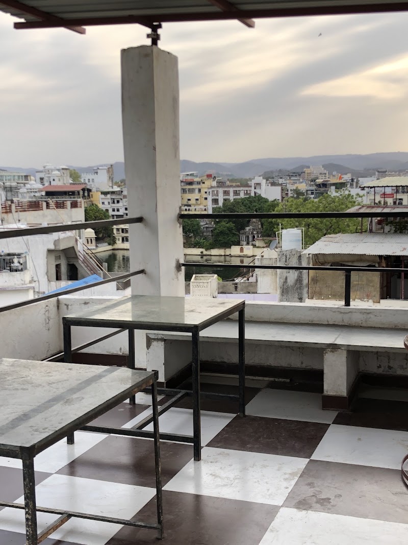 Udai Haveli Guest House - Udai Haveli Guest House ganesh gati, udai haveli paying guest house, 40, Gadiya Devra Marg, Old City, Udaipur, Rajasthan 313004, India