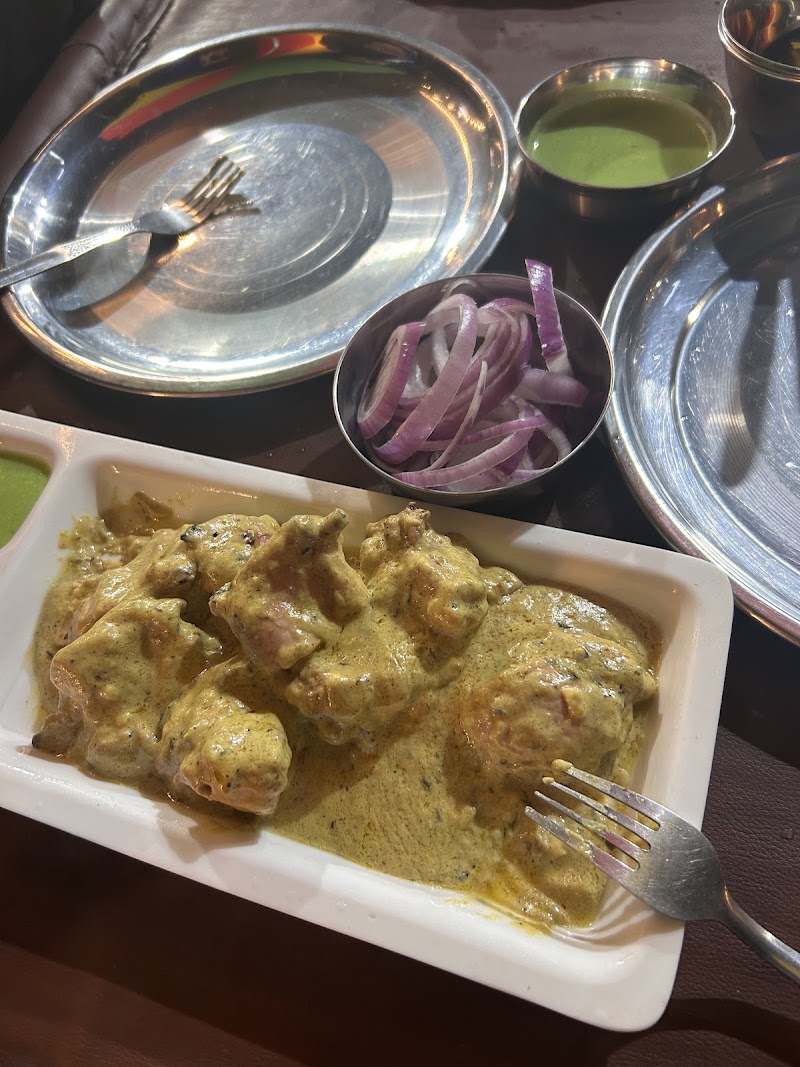 Chaudhary Dhaba - Chaudhary Dhaba 20, Medicity, Islampur Colony, Sector 38, Gurugram, Haryana 122018, India