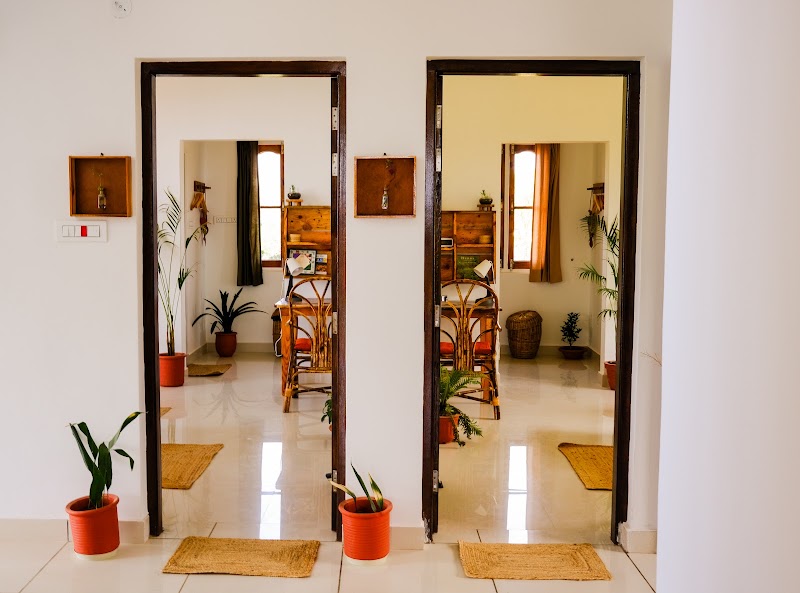 The Jungalow by AVVAs Stays - The Jungalow by AVVAs Stays Learn Well School, Road, Chaugan, Bir, Himachal Pradesh 176077, India