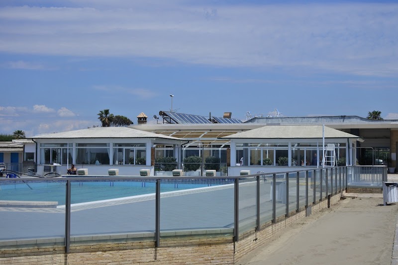 Toni Fregene - Toni Fregene, Lungomare di Ponente, 19, 00054 Fregene RM, Italy