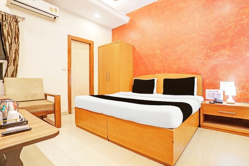Hotel O by OYO Jaistambh Chowk Formerly Guru Kirpa - Hotel O by OYO Jaistambh Chowk Formerly Guru Kirpa formerly Guru Kirpa, Hotel O, Jaistambh Chowk, Moudhapara, Raipur, Chhattisgarh 492001, India