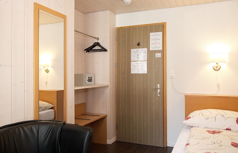 Hotel Rössli Interlaken - Hotel Rössli Interlaken Hauptstrasse 10, 3800 Unterseen, Switzerland