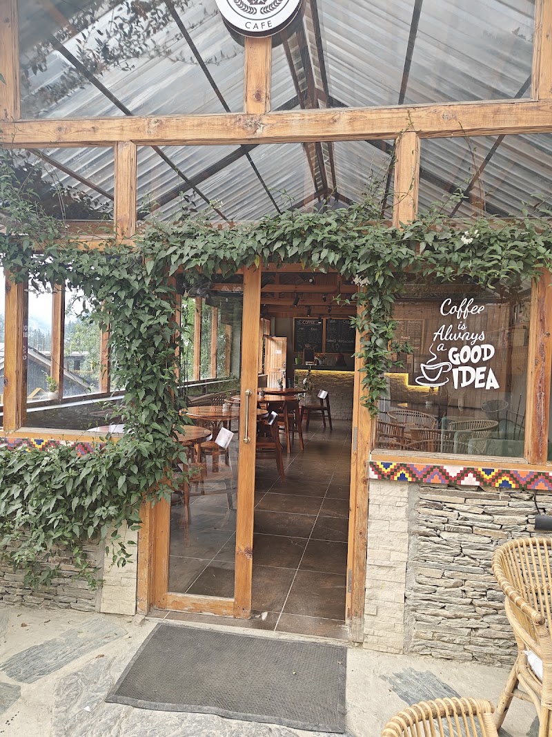 Jibhi forest bean coffeehouse & bistro - Jibhi forest bean coffeehouse & bistro Village Sar, P.O. Jibhi, Tehl, H8WX+Q8R, Banjar, Jibhi, Himachal Pradesh 175123, India