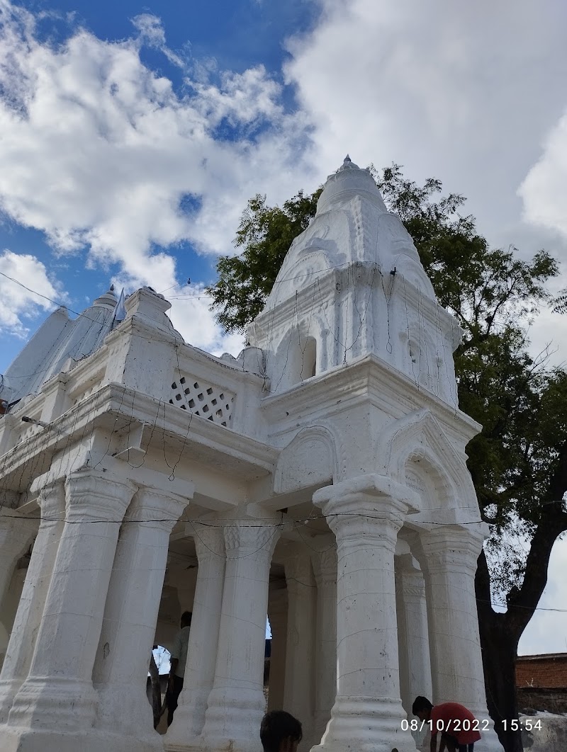 Guru Ghasidas Temple - Guru Ghasidas Temple, 94VJ+5W8, Bazar Chok, men Road, Telasi, Chhattisgarh 493228, India