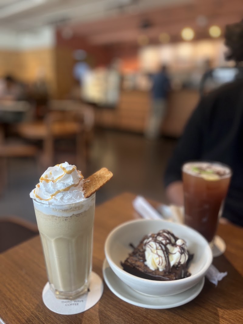 Starbucks - Starbucks No 379, Ground Floor, Pinnacle IMSO 2nd Cross, 81, &, 80 Feet Rd, opposite Ajfan, RMV 2nd Stage, Ashwath Nagar, Devasandra Layout, Bengaluru, Karnataka 560094, India