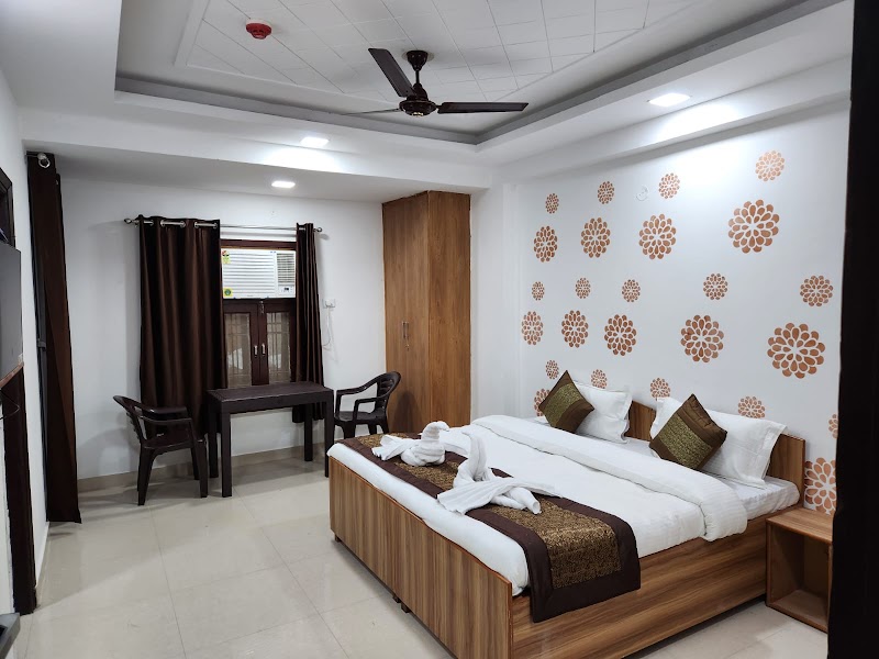 Hotel Abode Inn - Hotel Abode Inn Khasra No:- 23/20/01, Pochanpur Village, MBR Enclave, Block B, Sector 23, Dwarka, New Delhi, Delhi, 110077, India