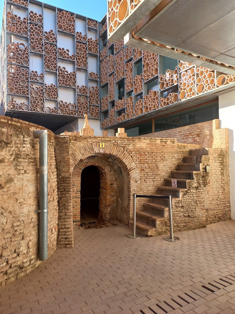 CERAMICA TRIANA - CERAMICA TRIANA C. Callao, 14, 41010 Sevilla, Spain