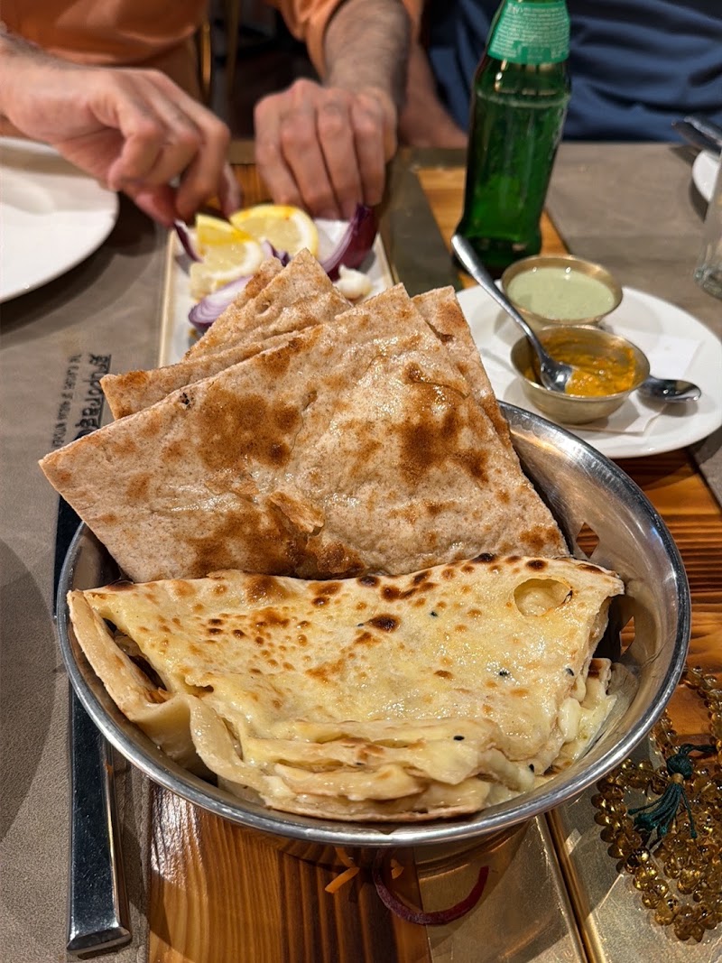 Rasoi Ghar Restaurant indian - Rasoi Ghar Restaurant indian Carrer de la Reina Cristina, 10, Bajo, Ciutat Vella, 08003 Barcelona, Spain