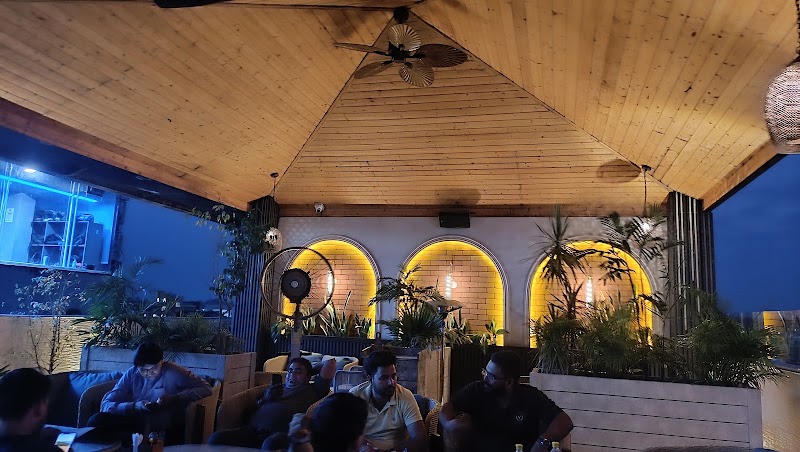 Publique Bistro - Publique Bistro Kamla Palace, Chowk, GMS Rd, above Jockey Showroom, Engineers Enclave, Kanwali, Dehradun, Uttarakhand 248171, India
