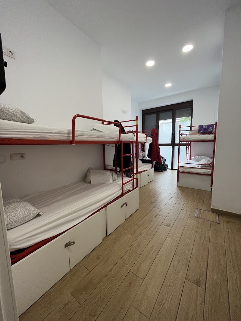 Hub Hostel Seville - Hub Hostel Seville C. Goles, 46, Casco Antiguo, 41002 Sevilla, Spain