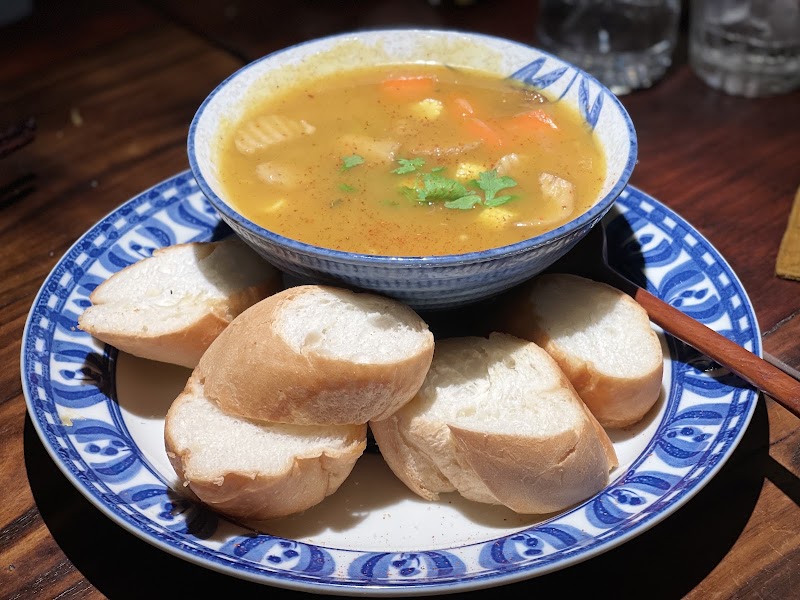Dana Vegan House - Nhà Chay Dana - Dana Vegan House - Nhà Chay Dana 12 P. Đông Thái, Hàng Buồm, Hoàn Kiếm, Hà Nội 100000, Vietnam