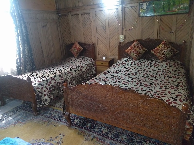 Normandi Group of Houseboats - Normandi Group of Houseboats, 3RMJ+5C, near Hotel Heaven Canal, Dal Lake Ghat, 1, Srinagar, 190003