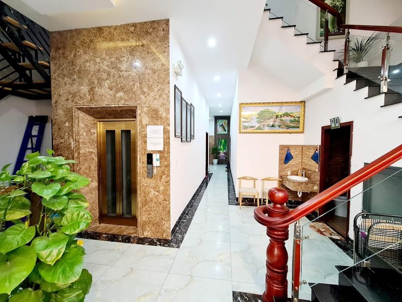 Khách sạn Hoàng Gia - Khách sạn Hoàng Gia, 17 Lê Duẩn, Côn Đảo, Hồ Chí Minh, Vietnam