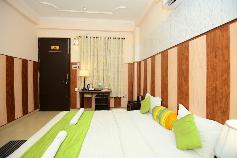AP Palace Hotel, Ayodhya - AP Palace Hotel, Ayodhya, Fatehganj Devkali Rd, near Indian Bank, Badi, Adarsh Puram, Faizabad, Uttar Pradesh 224001, India