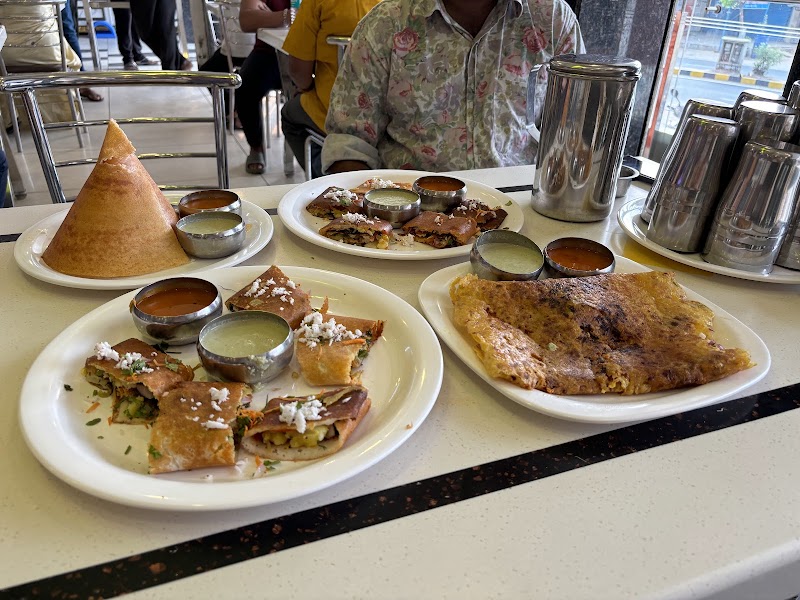 Saviruchi Veg - Saviruchi Veg, Sri Venkateshwara Arcade, Malavalli, Karnataka 571430, India
