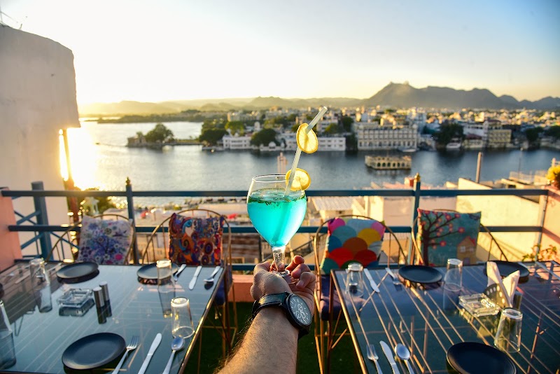 Hotel Casa by the lake - Hotel Casa by the lake, 90,92 Navghat, Near, City Palace Rd, Jagdish Chowk, Udaipur, Rajasthan 313004, India
