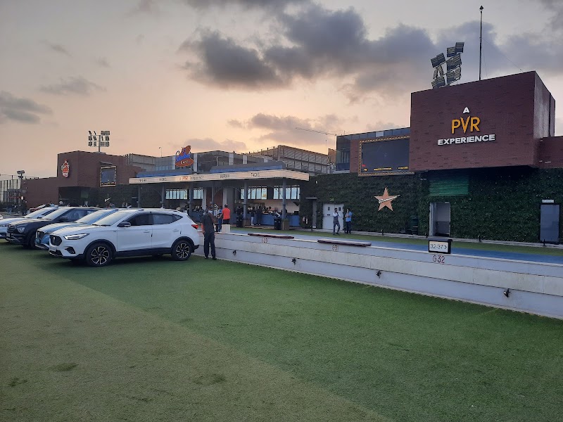 Jio Drive-in Theatre - Jio Drive-in Theatre Jio World Drive, Bandra Kurla Complex, Bandra East, Mumbai, Maharashtra 400051, India