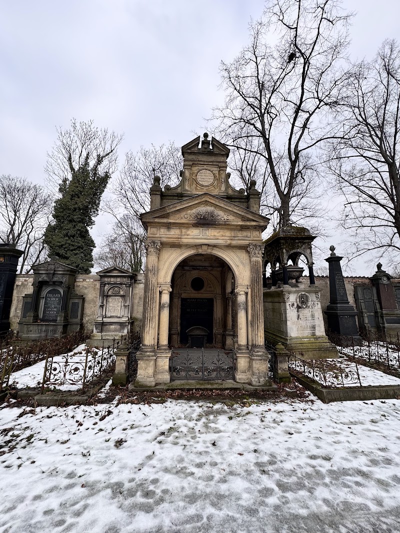 Friedhof Praha (Franz Kafka Grave) - Friedhof Praha (Franz Kafka Grave), Izraelská 1, 130 00 Praha 3, Czechia