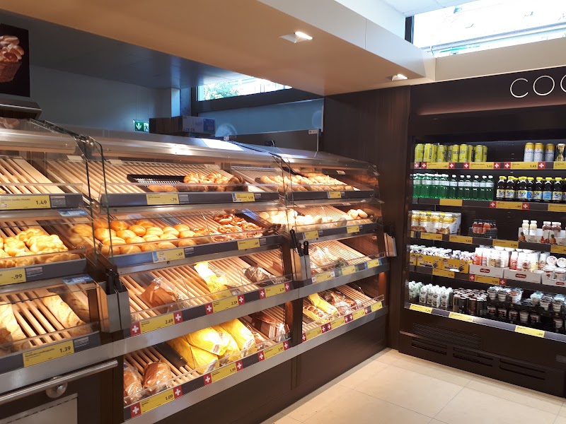 ALDI SUISSE - ALDI SUISSE, Hohlstrasse 473, 8048 Zürich, Switzerland