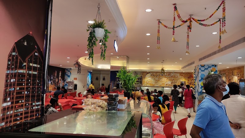 The Legend Saravana Stores - The Legend Saravana Stores 128 & 129, N Usman Rd, T. Nagar, Chennai, Tamil Nadu 600017, India
