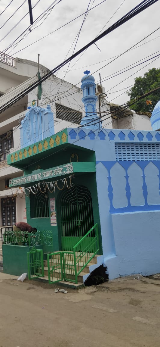 Hazrat Langot Shah r.a. - Hazrat Langot Shah r.a. PG5W+8JG, near Devshree Talkies, Itwari Bazar, Dhamtari, Chhattisgarh 493773, India