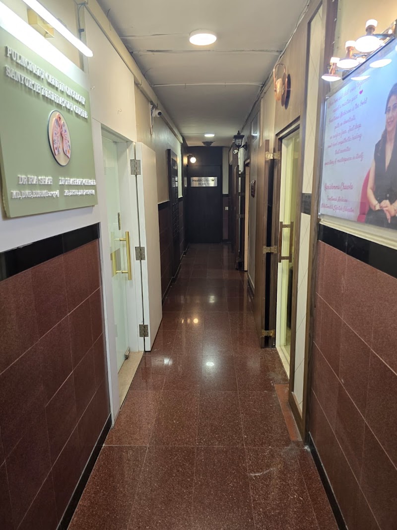 The Shoulder & Knee Clinic in South Bombay - Dr Sanjay Singh - The Shoulder & Knee Clinic in South Bombay - Dr Sanjay Singh 1st Foor, Advanced Orthopaedics, Shreepati Arcade, Nana Chowk, Kemps Corner, Tardeo, Mumbai, Maharashtra 400026, India