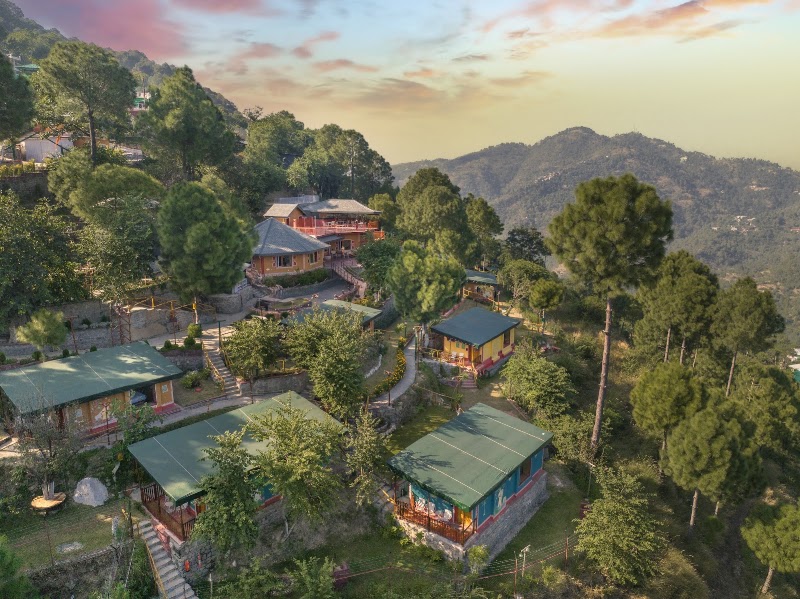 A Kasauli Ggaon by Echor