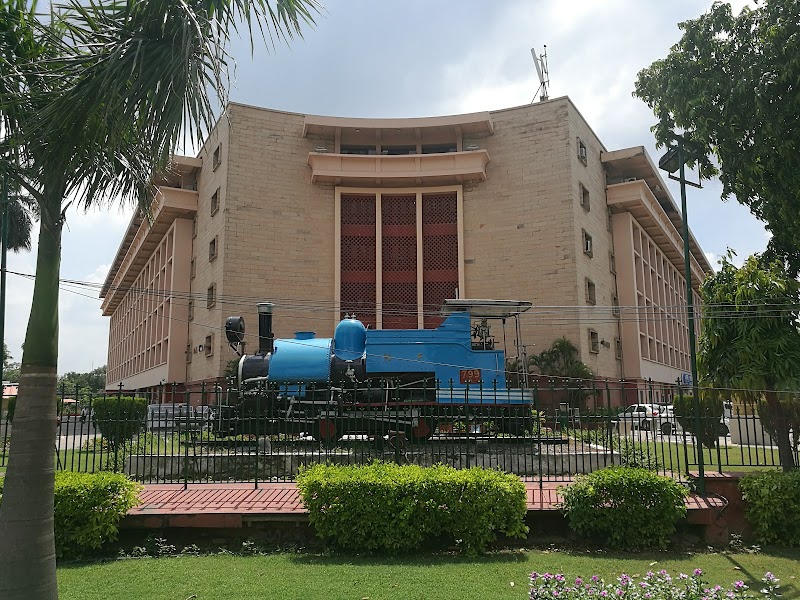 Rail Bhawan - Rail Bhawan Branch, Rail Bhavan, SBI Rail Bhawan, 256-A, Raisina Road, Rajpath Area, Central Secretariat, New Delhi, Delhi 110001, India