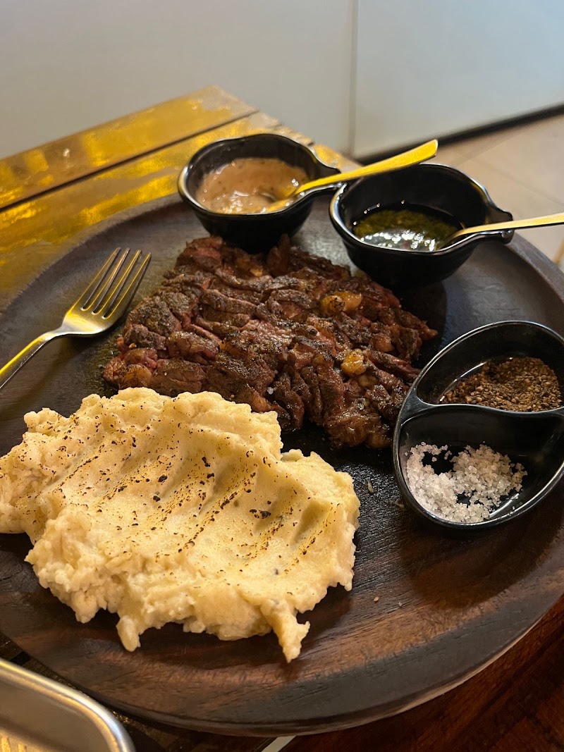 Café Moon by Sol Kitchen - Café Moon by Sol Kitchen, KPM Complex, NH Lane, near Gold’s gym building, Ponnurunni, Vyttila, Kochi, Keralam 682019, India