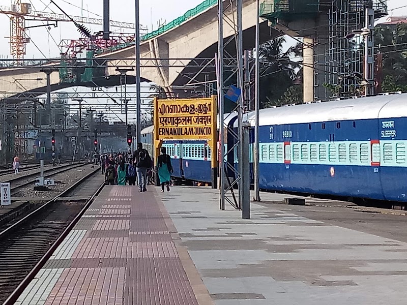 Ernakulam Junction - Ernakulam Junction S Railway Station Rd, Ernakulam South, Kochi, Kerala 682011, India