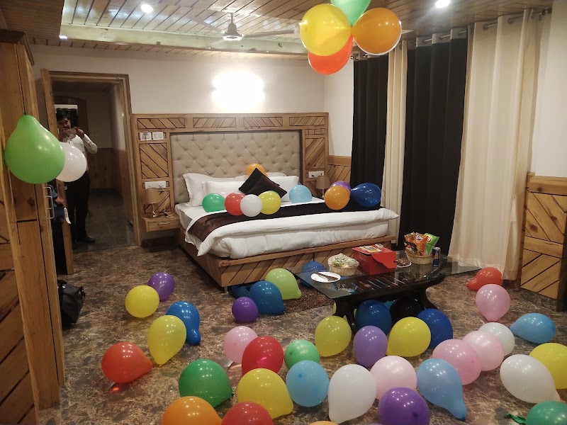 Hotel Mount Edge - Hotel Mount Edge, Naddi, McLeod Ganj, Dharamshala, Himachal Pradesh 176216, India