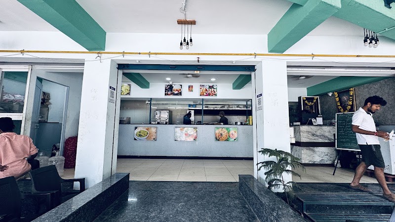 Manjunatha Tiffin Room - Manjunatha Tiffin Room NewArk Commercial, Hosa Rd, opp. to Norbert Church Road, opp. to Valliyamma layout, Valliyamma Layout, Kasavanahalli, Bengaluru, Karnataka 560035, India