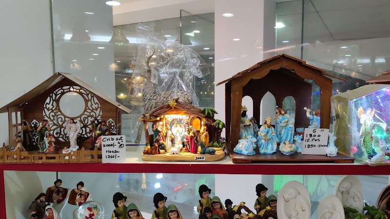 St Paul Book And Art Centre Mumbai - St Paul Book And Art Centre Mumbai 1st floor, St Paul Media Complex, St Theresa Rd, Opp Durulo Convent school, Bandra West, Mumbai, Maharashtra 400050, India