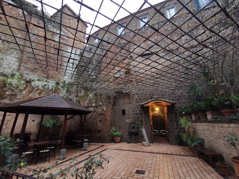 Pozzo della Cava - Pozzo della Cava, Via della Cava, 28, 05018 Orvieto TR, Italy