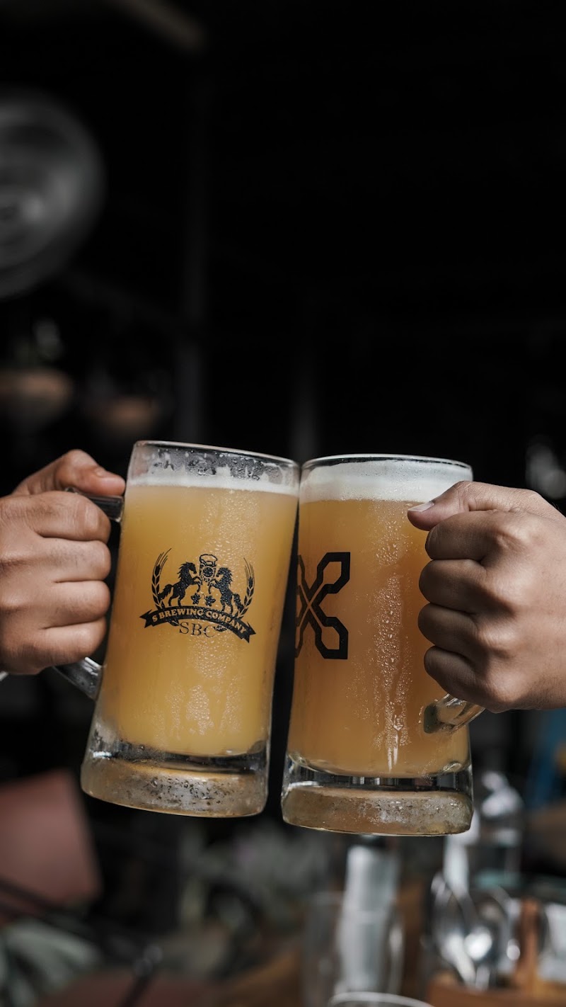 La Casa Brewery + Kitchen - La Casa Brewery + Kitchen Amrutha Engineering collage, NO 877/1/2&895/19/20, 1st Cross Rd, near ICICI BANK, opp. KFC, IAS Layout, Eastwood Twp, Kasavanahalli, Karnataka 560035, India