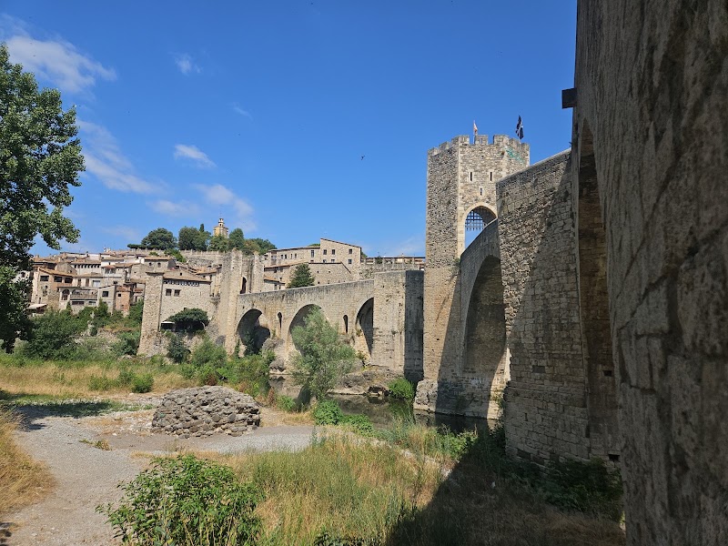 La creu del Candell - La creu del Candell 17850 Besalú, Girona, Spain