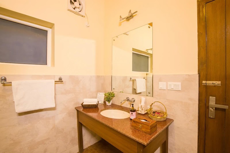 Alaya Stays by ELIVAAS Harmony - Villa in Bhowali | 2 BHK Villa with Garden - Alaya Stays by ELIVAAS Harmony - Villa in Bhowali | 2 BHK Villa with Garden B-4, near apple inn, Goludhar, Bhowali, Sukha, Uttarakhand 263132, India